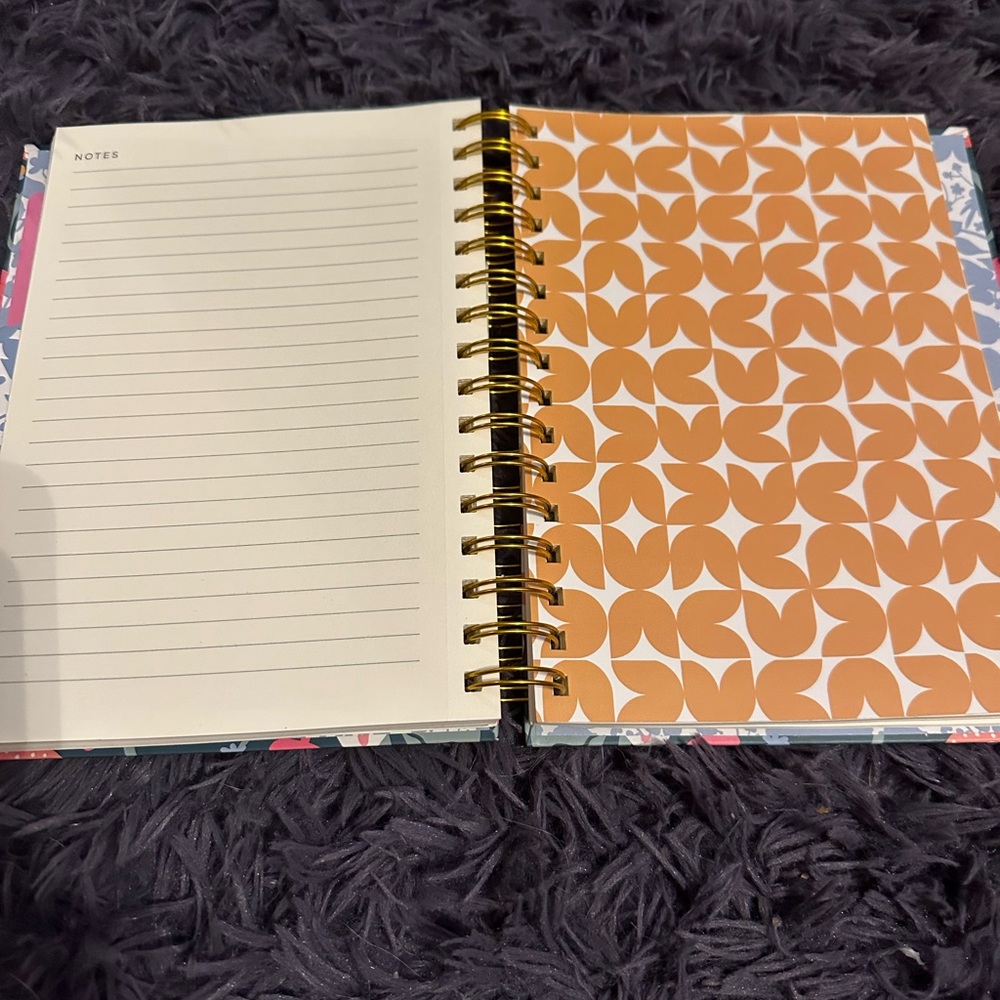 Notebook - Picture 4 of 4